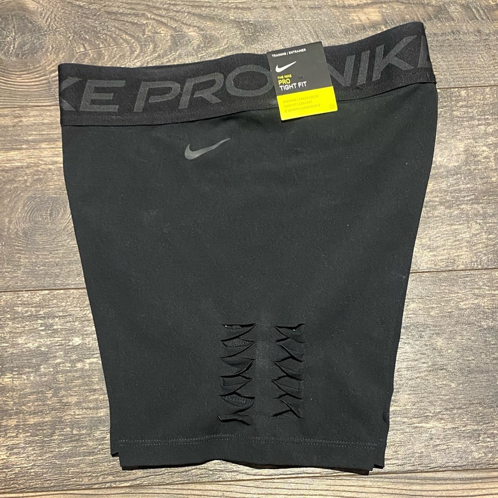 Nike Pro Tight Fit side Slit Shorts-Black Sz Small